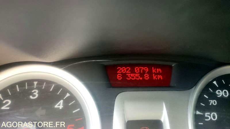 RENAULT CLIO - 2011 - 202079kms - Avtomobil: slika 5 RENAULT CLIO - 2011 - 202079kms - Avtomobil: slika 5