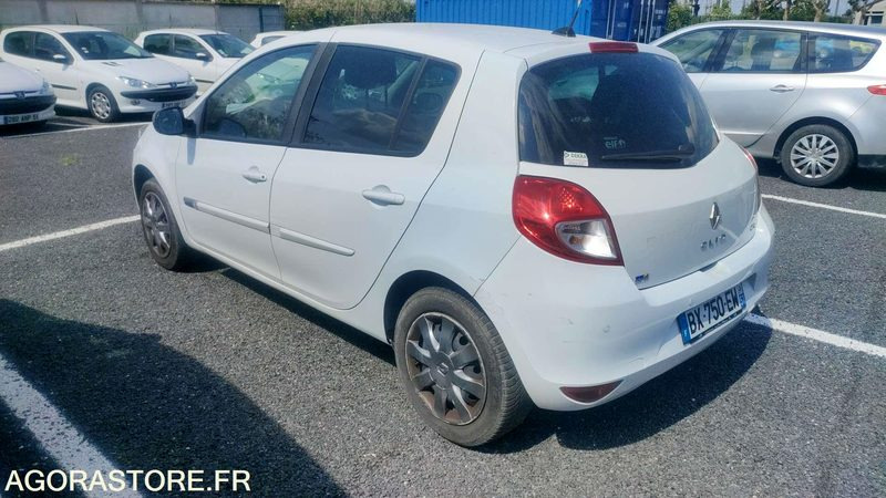 RENAULT CLIO - 2011 - 202079kms - Avtomobil: slika 2 RENAULT CLIO - 2011 - 202079kms - Avtomobil: slika 2