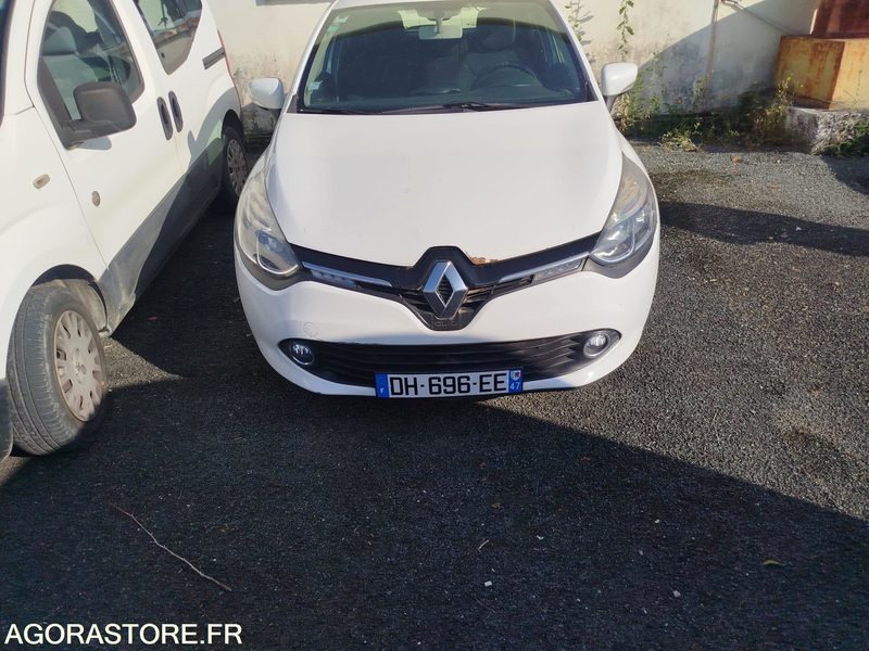 RENAULT CLIO - 2014 - 190013 KM - Avtomobil: slika 3 RENAULT CLIO - 2014 - 190013 KM - Avtomobil: slika 3
