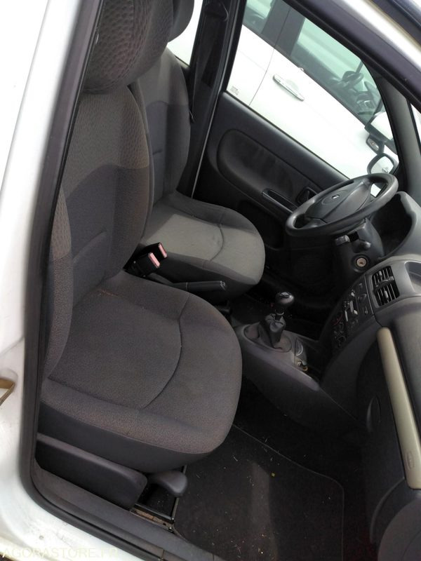 RENAULT CLIO - Avtomobil: slika 5 RENAULT CLIO - Avtomobil: slika 5