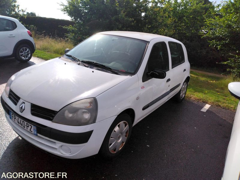 RENAULT CLIO - Avtomobil: slika 2 RENAULT CLIO - Avtomobil: slika 2
