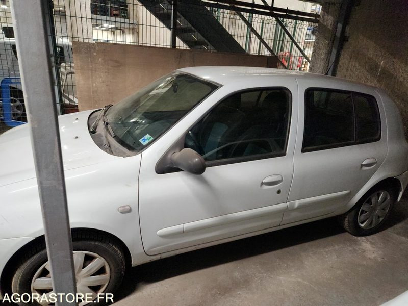 RENAULT CLIO - Avtomobil: slika 3 RENAULT CLIO - Avtomobil: slika 3