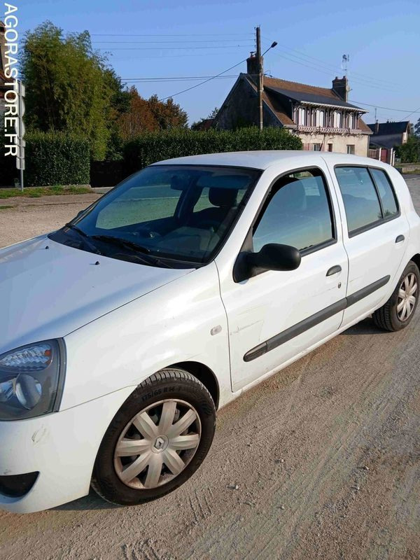 RENAULT CLIO II 1.5 DCI DE 2008 - Avtomobil: slika 3 RENAULT CLIO II 1.5 DCI DE 2008 - Avtomobil: slika 3