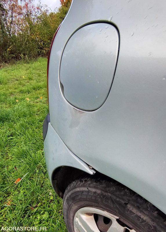 RENAULT CLIO II - Avtomobil: slika 3 RENAULT CLIO II - Avtomobil: slika 3