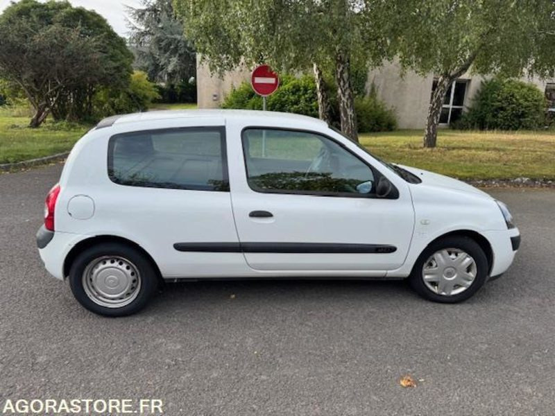 RENAULT CLIO SOCIETE - Avtomobil: slika 4 RENAULT CLIO SOCIETE - Avtomobil: slika 4