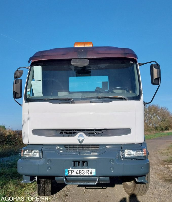 RENAULT KERAX 370-26 / 2004 / 715710 Km avec peinture neuve - Tovornjak-šasija: slika 5 RENAULT KERAX 370-26 / 2004 / 715710 Km avec peinture neuve - Tovornjak-šasija: slika 5