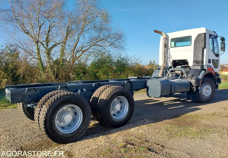 RENAULT KERAX 370-26 / 2004 / 715710 Km avec peinture neuve - Tovornjak-šasija: slika 3 RENAULT KERAX 370-26 / 2004 / 715710 Km avec peinture neuve - Tovornjak-šasija: slika 3