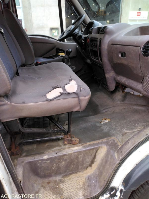 Dostavno vozilo s kesonom, Dostavno vozilo z dvojno kabino RENAULT MASCOTT BENNE: slika 8 Dostavno vozilo s kesonom, Dostavno vozilo z dvojno kabino RENAULT MASCOTT BENNE: slika 8