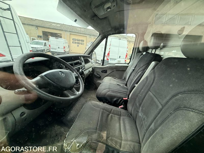 RENAULT MASTER - 2005 - 190100KM - Furgon: slika 5 RENAULT MASTER - 2005 - 190100KM - Furgon: slika 5