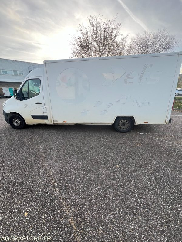 RENAULT MASTER - 2016 - 498227 Kms - Furgon: slika 2 RENAULT MASTER - 2016 - 498227 Kms - Furgon: slika 2