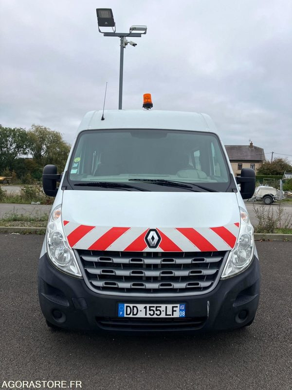 RENAULT MASTER CABINE APPROFONDIE -2014 - 307 00 km - Furgon: slika 2 RENAULT MASTER CABINE APPROFONDIE -2014 - 307 00 km - Furgon: slika 2