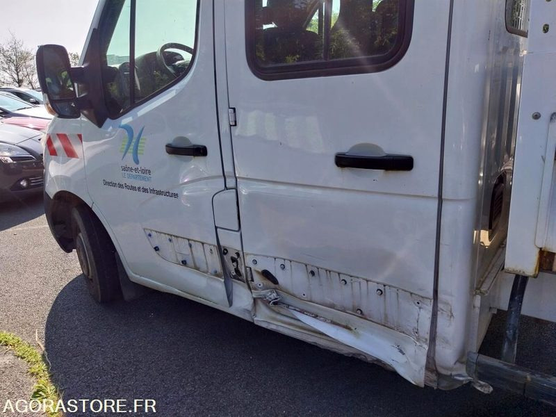 RENAULT MASTER DOUBLE CABINE TRIBENNE DIESEL 110 CH - Dostavno vozilo prekucnik: slika 2 RENAULT MASTER DOUBLE CABINE TRIBENNE DIESEL 110 CH - Dostavno vozilo prekucnik: slika 2