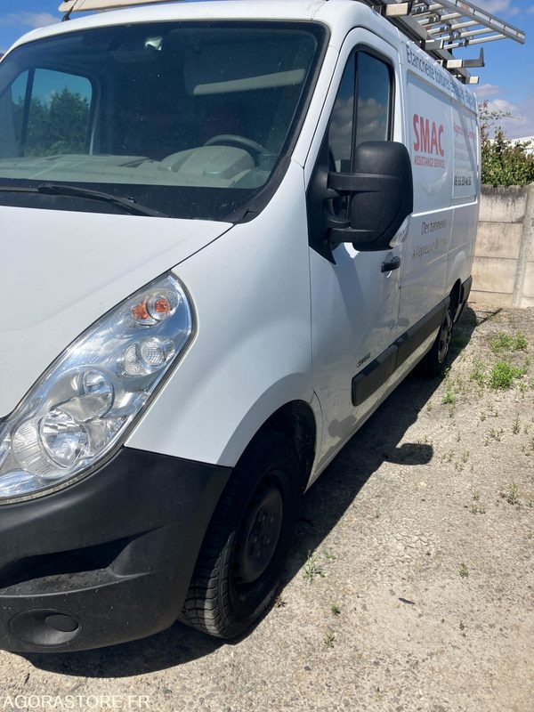 RENAULT MASTER III PHASE 2 avec galerie de toit - 2012 / 216570 KM - Furgon: slika 4 RENAULT MASTER III PHASE 2 avec galerie de toit - 2012 / 216570 KM - Furgon: slika 4