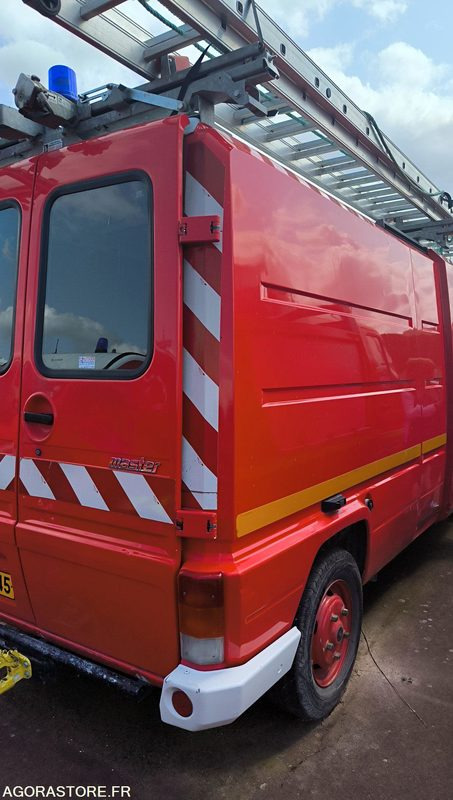 RENAULT MASTER T35 D 102714kms - 1996 - Furgon: slika 5 RENAULT MASTER T35 D 102714kms - 1996 - Furgon: slika 5