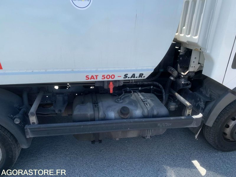 RENAULT MAXITY MINI BENNE A ORDURES MENAGERES - Dostavno vozilo prekucnik: slika 3 RENAULT MAXITY MINI BENNE A ORDURES MENAGERES - Dostavno vozilo prekucnik: slika 3