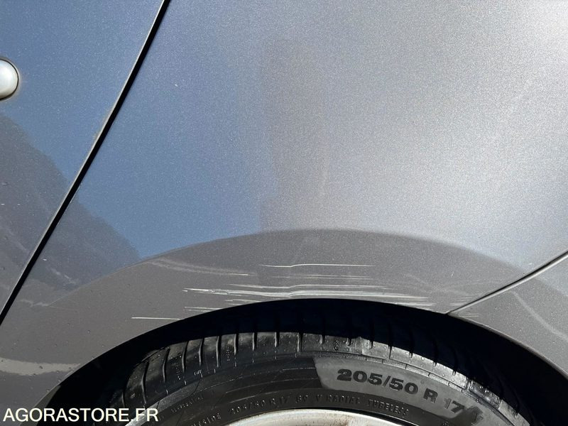 RENAULT MEGANE ESTATE XV DE FRANCE DCI 110 - Avtomobil: slika 2 RENAULT MEGANE ESTATE XV DE FRANCE DCI 110 - Avtomobil: slika 2