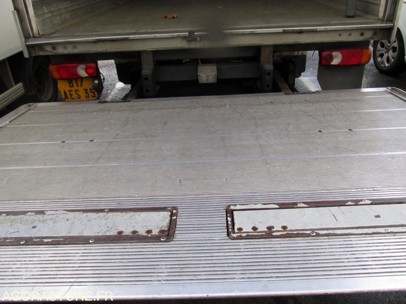 RENAULT MIDLUM M180 - Furgon: slika 5 RENAULT MIDLUM M180 - Furgon: slika 5