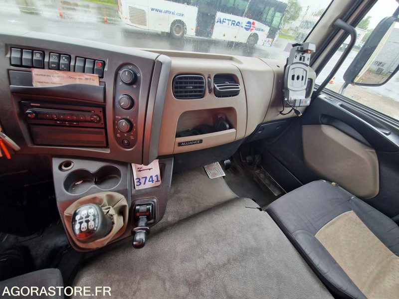 RENAULT Midlum 3741 - EB-274-PG - 379138KMS - Tovornjak s ponjavo: slika 5 RENAULT Midlum 3741 - EB-274-PG - 379138KMS - Tovornjak s ponjavo: slika 5