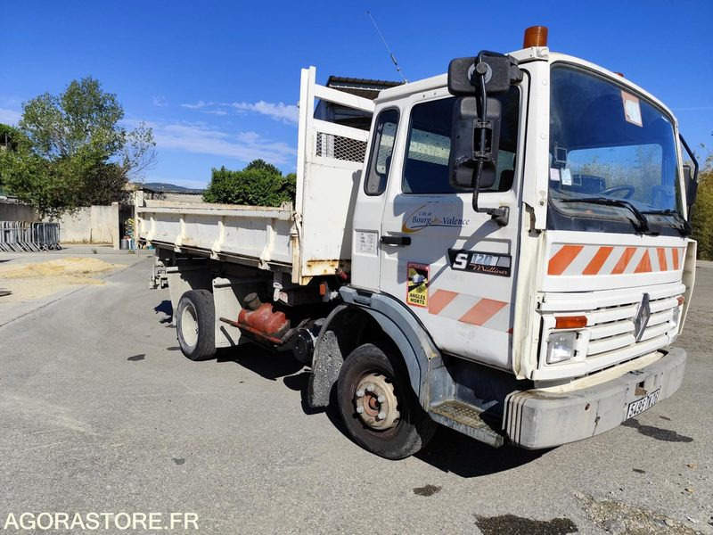 RENAULT S120 CAMION BENNE 1994 144 599 KMS BON ETAT - Dostavno vozilo prekucnik: slika 2 RENAULT S120 CAMION BENNE 1994 144 599 KMS BON ETAT - Dostavno vozilo prekucnik: slika 2