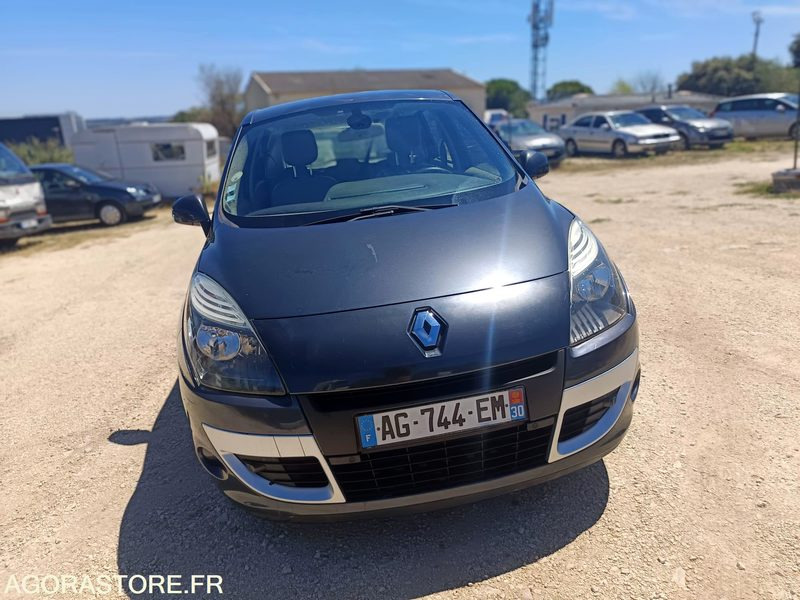 RENAULT SCENIC III 1.5 DCI 110CV - 2009 - 155000KMS - Avtomobil: slika 3 RENAULT SCENIC III 1.5 DCI 110CV - 2009 - 155000KMS - Avtomobil: slika 3