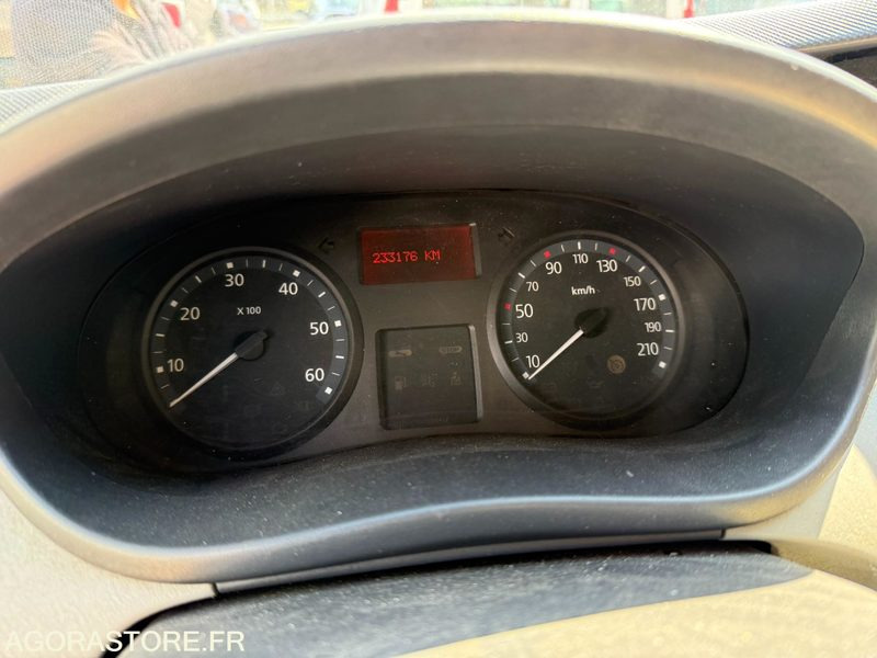 Furgon RENAULT TRAFIC 2.0 DCI 115 CH L1H2 - 233176 - 2011: slika 7