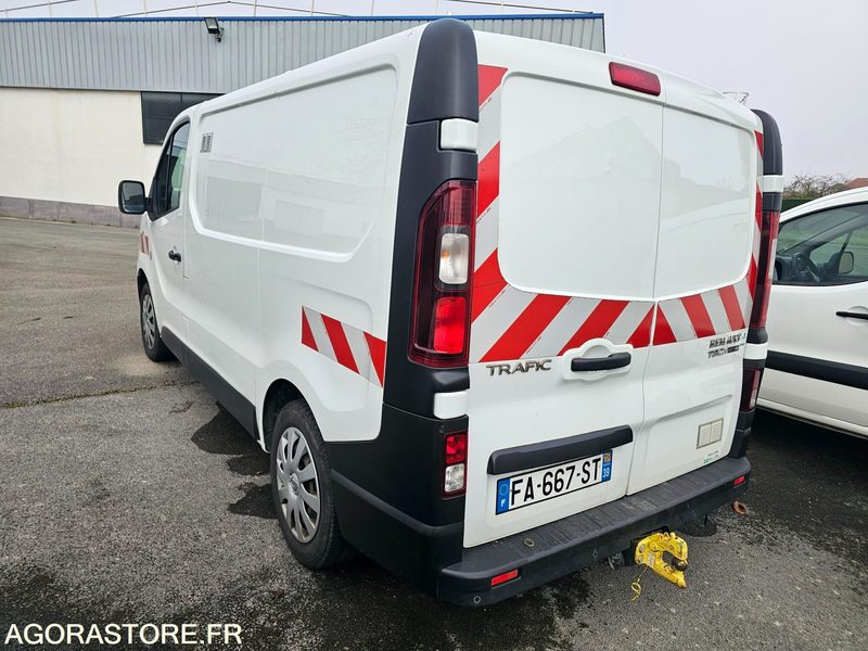 RENAULT TRAFIC - 2018 - 173355KM - FA667ST - Furgon: slika 4 RENAULT TRAFIC - 2018 - 173355KM - FA667ST - Furgon: slika 4