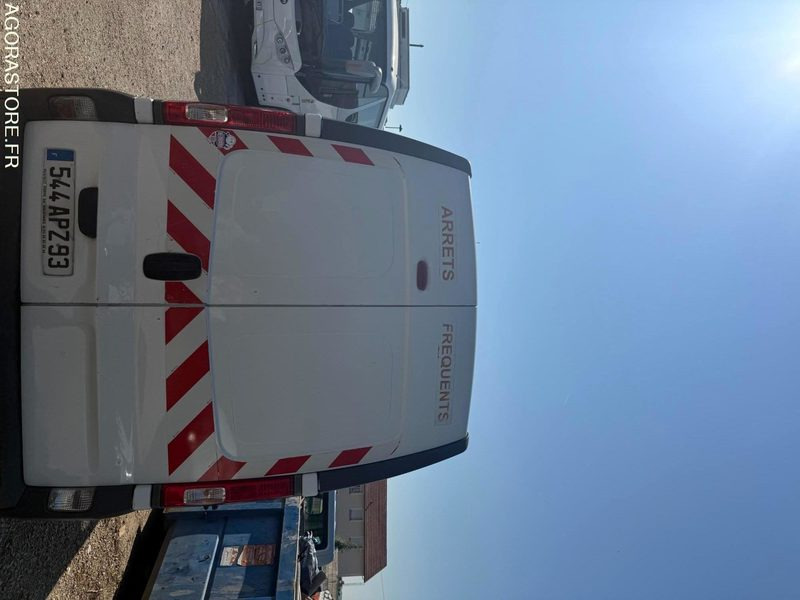 RENAULT trafic 88306kms - 2009 - Furgon: slika 2 RENAULT trafic 88306kms - 2009 - Furgon: slika 2