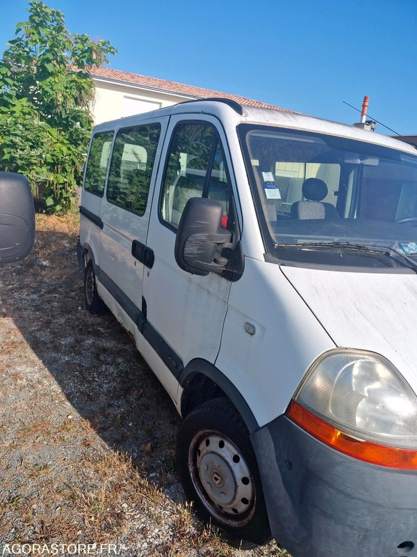 Ranault Master II AUTOBUS/AUTOCAR 2.5 DCI 160545kms 2007 - Minibus, Potniški kombi: slika 2 Ranault Master II AUTOBUS/AUTOCAR 2.5 DCI 160545kms 2007 - Minibus, Potniški kombi: slika 2