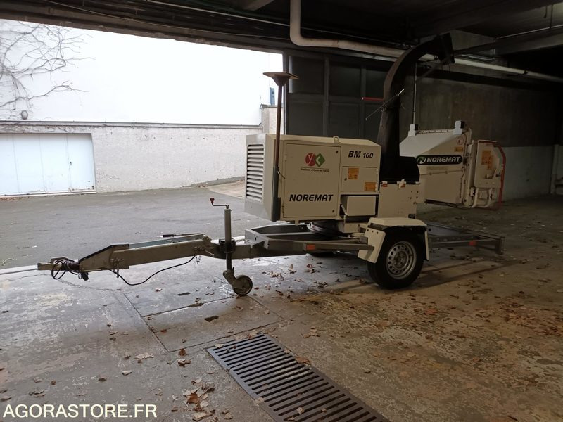 Remorque avec Broyeur - Vrtna oprema: slika 1 Remorque avec Broyeur - Vrtna oprema: slika 1