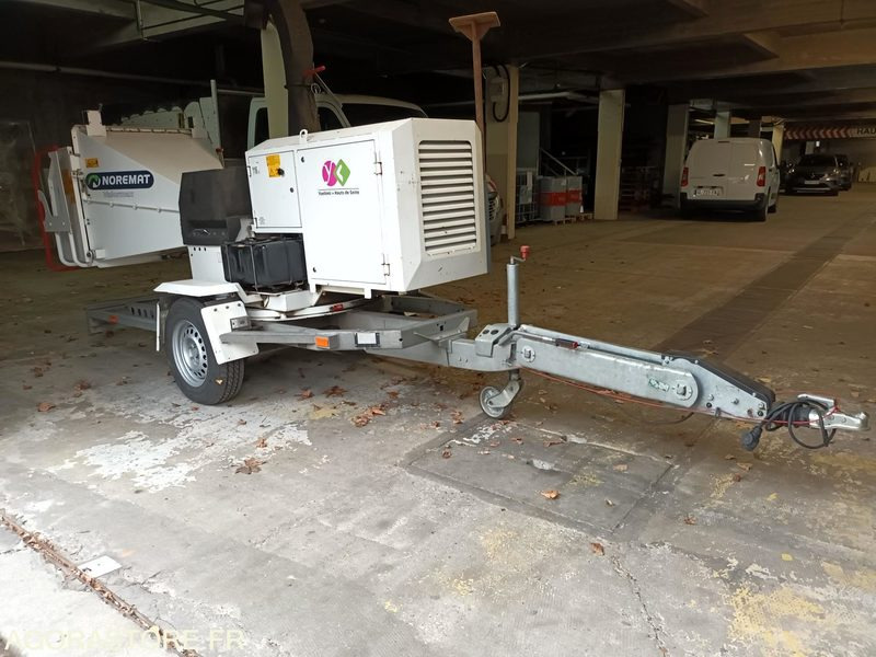 Remorque avec Broyeur - Vrtna oprema: slika 3 Remorque avec Broyeur - Vrtna oprema: slika 3