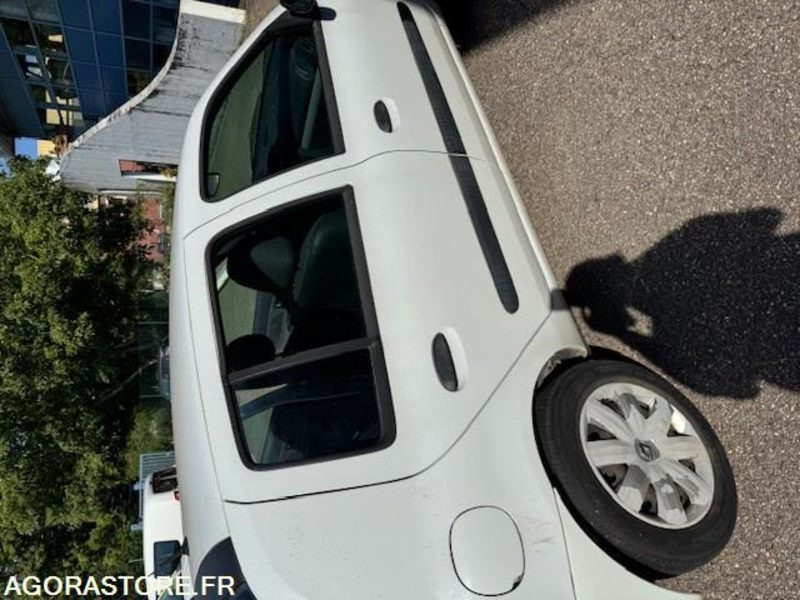 Renault CLIO 2 - Avtomobil: slika 3 Renault CLIO 2 - Avtomobil: slika 3