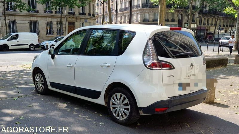 Renault Grand Scenic III Phase 2 1.5 dCi eco2 Rallongé - Avtomobil: slika 2 Renault Grand Scenic III Phase 2 1.5 dCi eco2 Rallongé - Avtomobil: slika 2