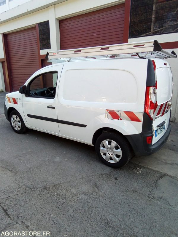 Renault Kangoo 1.5 dci 90 CV 159648 kms clim gps - Mali kombi: slika 2 Renault Kangoo 1.5 dci 90 CV 159648 kms clim gps - Mali kombi: slika 2