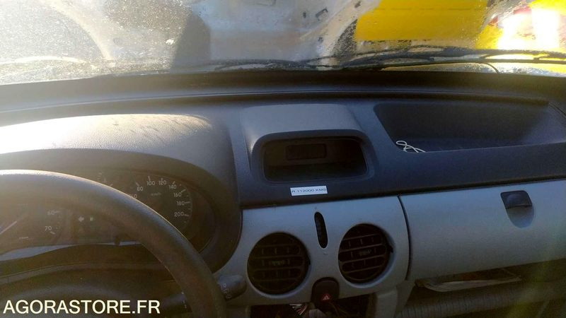 Renault Kangoo - 2004 - Mali kombi: slika 2 Renault Kangoo - 2004 - Mali kombi: slika 2