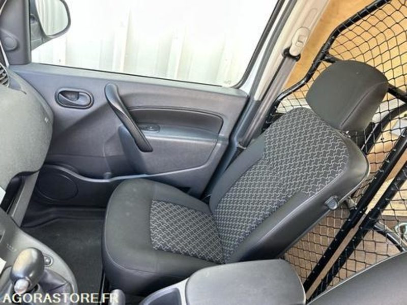 Renault Kangoo ze - CQ813AZ - Mali kombi, Električno dostavno vozilo: slika 4 Renault Kangoo ze - CQ813AZ - Mali kombi, Električno dostavno vozilo: slika 4
