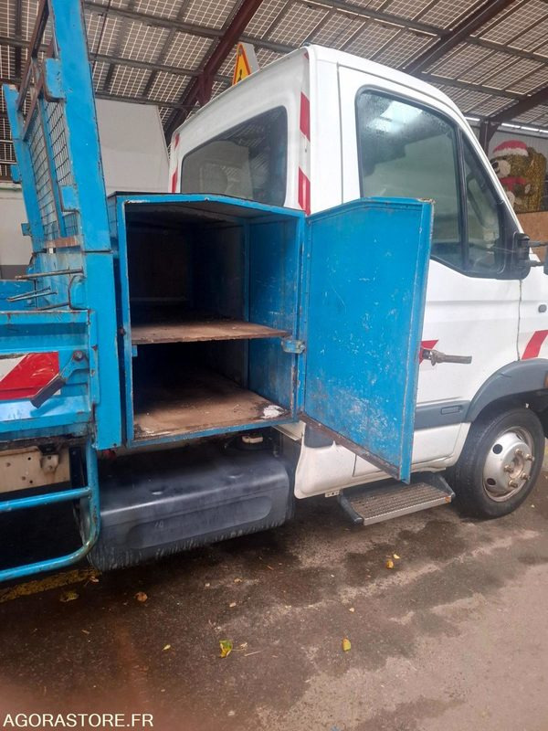 Renault Mascott benne roues jumelées 183615kms 2000 - Dostavno vozilo prekucnik: slika 5 Renault Mascott benne roues jumelées 183615kms 2000 - Dostavno vozilo prekucnik: slika 5