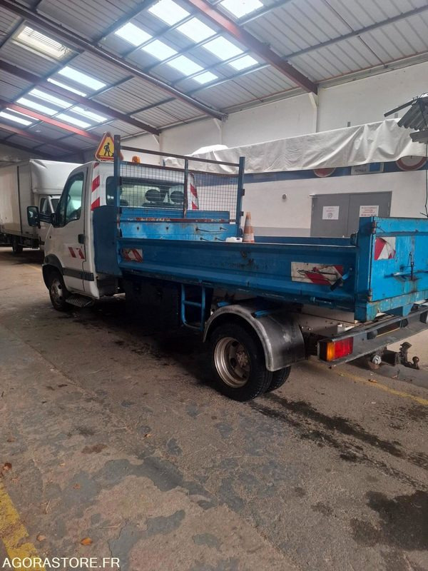 Renault Mascott benne roues jumelées 183615kms 2000 - Dostavno vozilo prekucnik: slika 3 Renault Mascott benne roues jumelées 183615kms 2000 - Dostavno vozilo prekucnik: slika 3