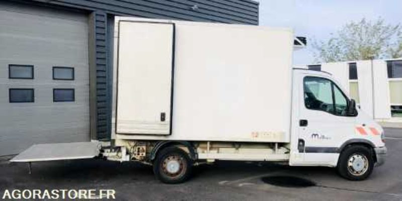 Renault Master Frigorifique 3T5 - 245575km - 2002 - Hladilno vozilo: slika 4 Renault Master Frigorifique 3T5 - 245575km - 2002 - Hladilno vozilo: slika 4