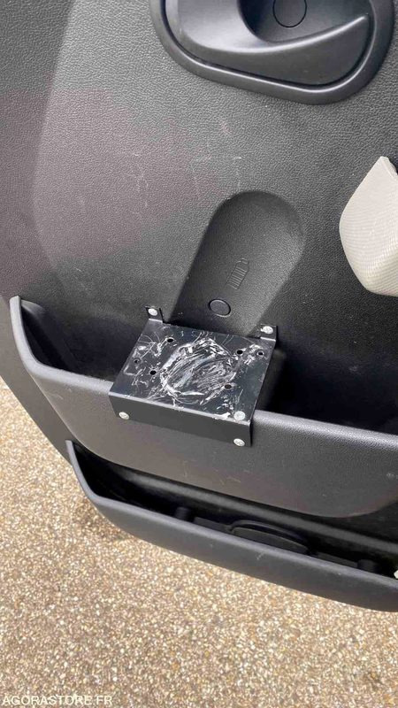 Renault Master T35 2.8dti - 12/07/2000 - Furgon: slika 4 Renault Master T35 2.8dti - 12/07/2000 - Furgon: slika 4