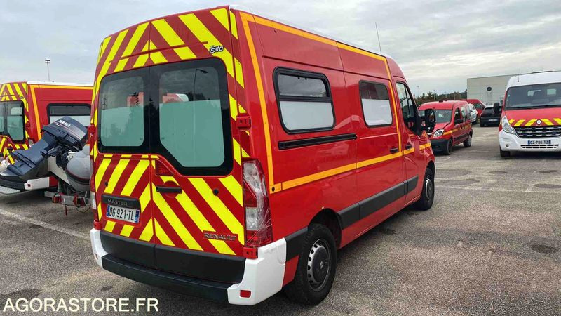 Renault Master T35 2.8dti - 12/07/2000 - Furgon: slika 3 Renault Master T35 2.8dti - 12/07/2000 - Furgon: slika 3