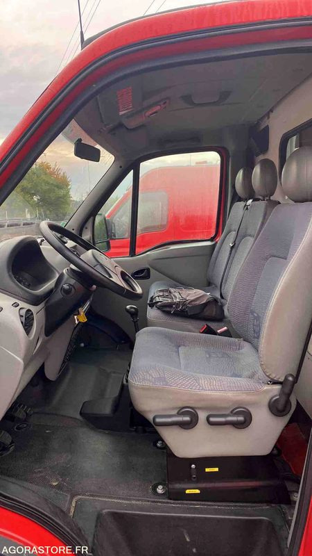 Renault Master dci120 - 31/07/2003 - Furgon: slika 3 Renault Master dci120 - 31/07/2003 - Furgon: slika 3