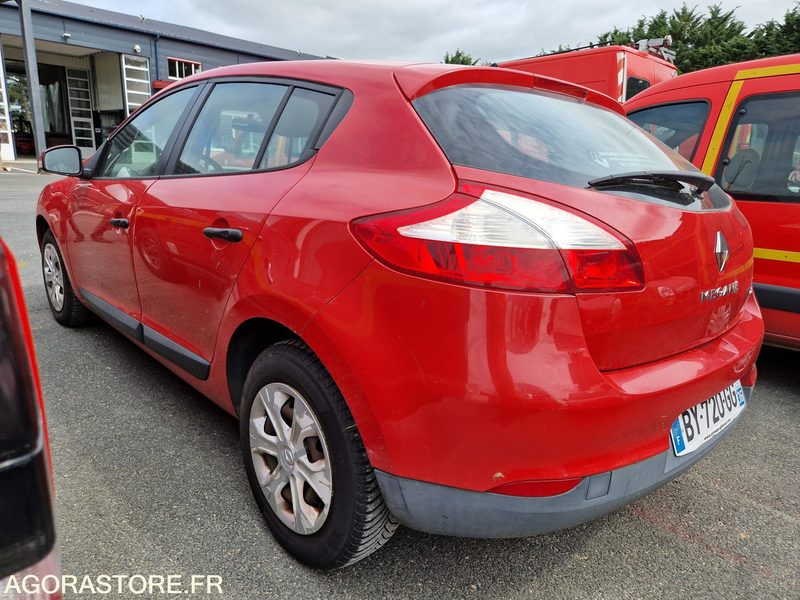 Renault Megane - BY720GG - Avtomobil: slika 4 Renault Megane - BY720GG - Avtomobil: slika 4