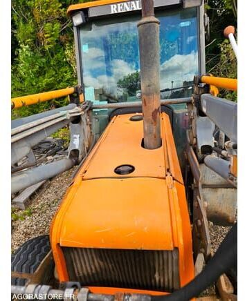 Traktor Renault R3143: slika 21 Traktor Renault R3143: slika 21