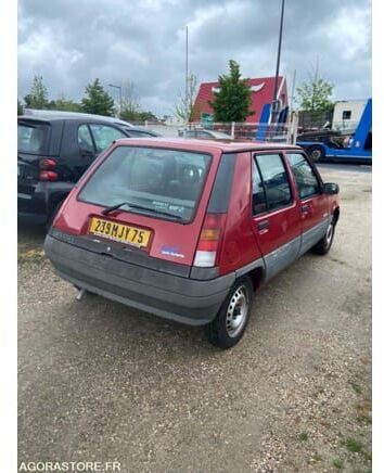 Renault R5 - Kombilimuzina: slika 4 Renault R5 - Kombilimuzina: slika 4