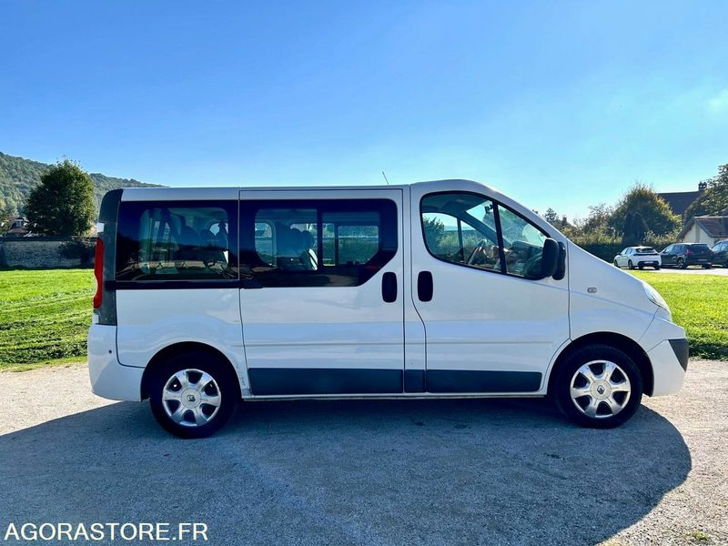 Renault Trafic 2 - 2010 - 141000 kms - Minibus, Potniški kombi: slika 5 Renault Trafic 2 - 2010 - 141000 kms - Minibus, Potniški kombi: slika 5