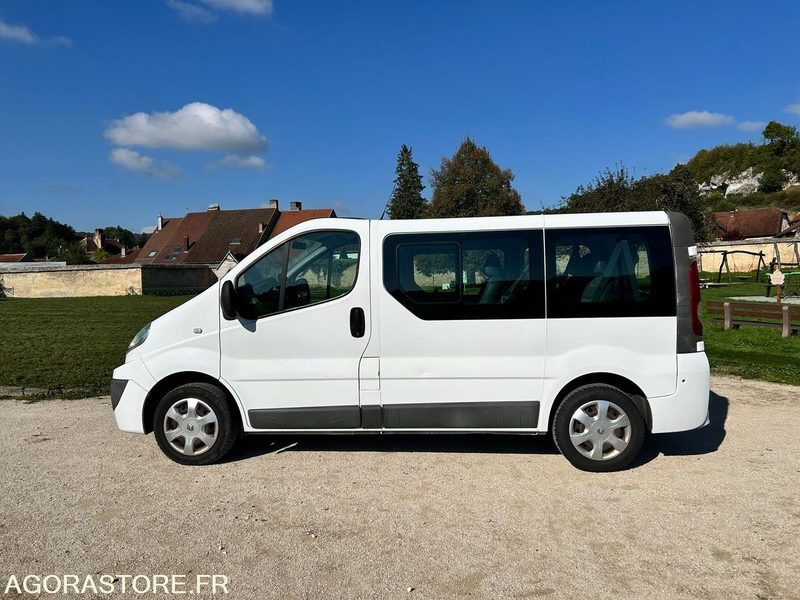 Renault Trafic 2 - 2010 - 141000 kms - Minibus, Potniški kombi: slika 3 Renault Trafic 2 - 2010 - 141000 kms - Minibus, Potniški kombi: slika 3