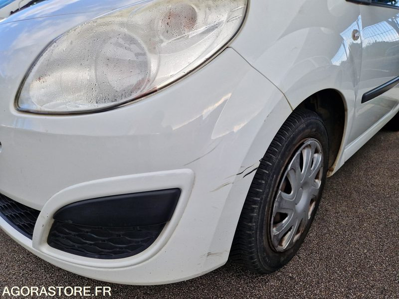 Renault Twingo - 2008 - 123051 - 639AMB29 - Avtomobil: slika 2 Renault Twingo - 2008 - 123051 - 639AMB29 - Avtomobil: slika 2