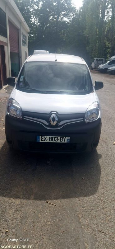 Renault kangoo 1.2 tce 115 cv 93121 kms Annee 2018 Clim Gps - Mali kombi: slika 1 Renault kangoo 1.2 tce 115 cv 93121 kms Annee 2018 Clim Gps - Mali kombi: slika 1