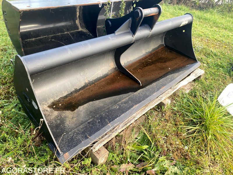 Godet curage 1800 mm NEUF - Rezervni deli za Gradbeni stroj: slika 1 Godet curage 1800 mm NEUF - Rezervni deli za Gradbeni stroj: slika 1