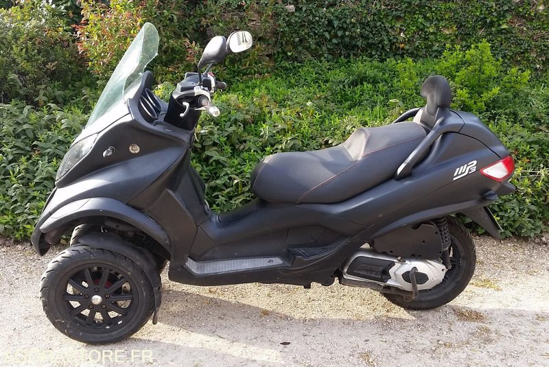 SCOOTER 3 ROUES PIAGGIO MP3 300 LT - Motorno kolo: slika 1 SCOOTER 3 ROUES PIAGGIO MP3 300 LT - Motorno kolo: slika 1